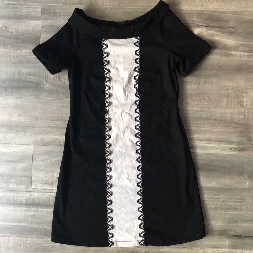 EC Star mod retro 60’s mini dress ric rac detail